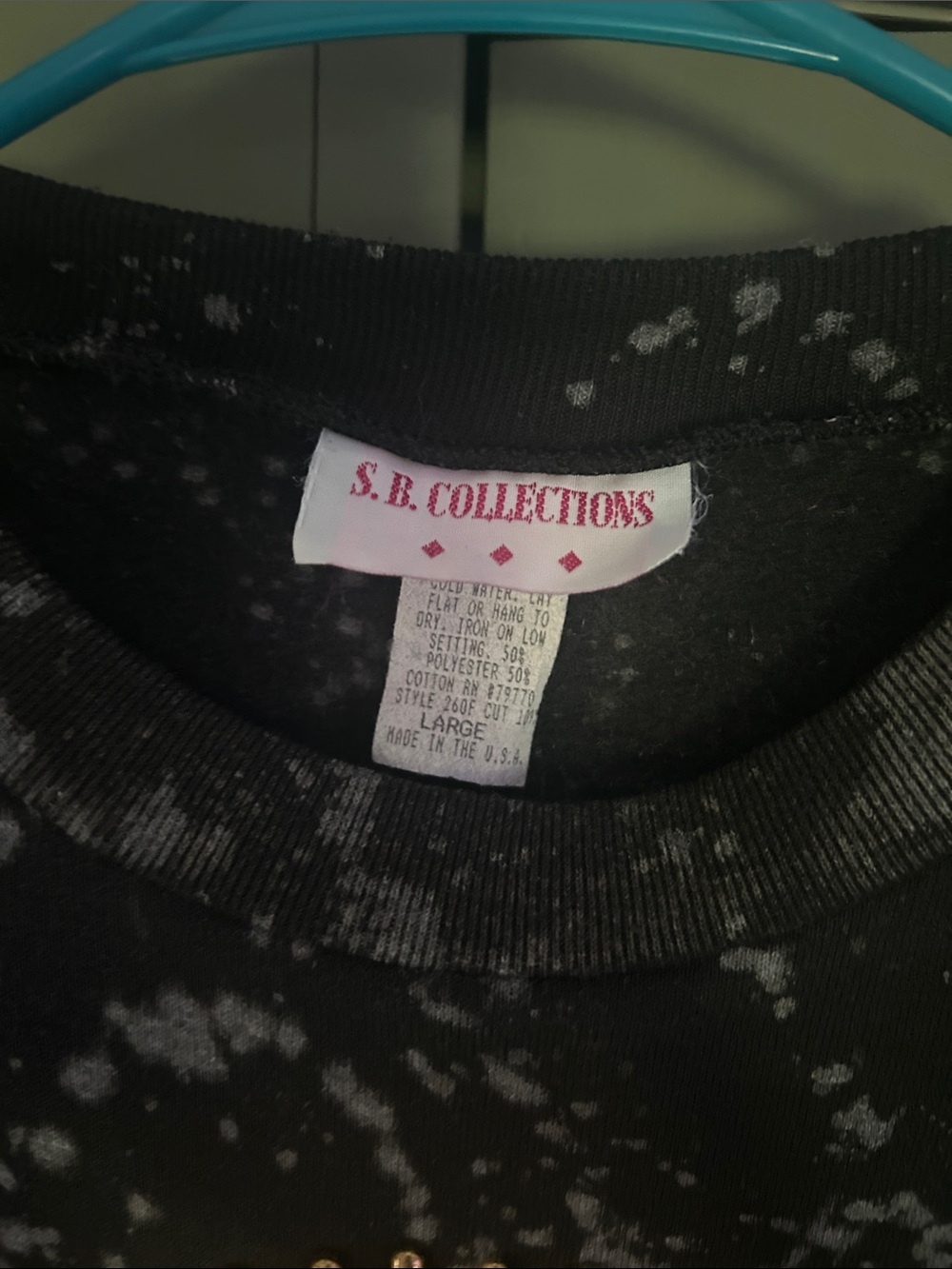 Studded Black Splatter crewneck Sweatshirt with statement shoulders - Picture 3 of 4